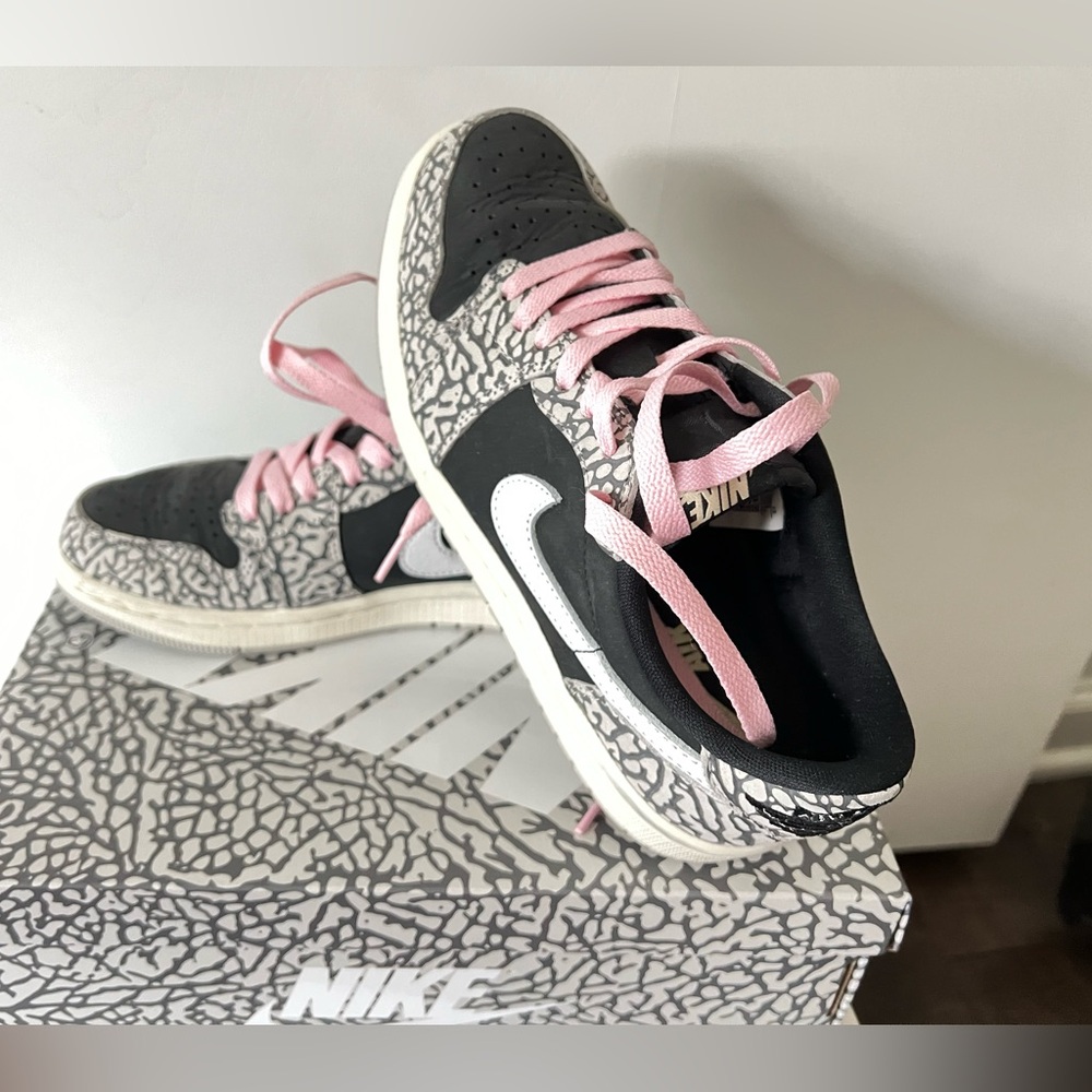 Jordan 1 Retro Low